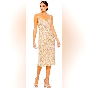 Mac Duggal NWOT Style 10755 Size 6 Sheath Dress